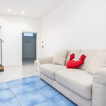نابولي Rooftop Guesthouse المظهر الخارجي الصورة